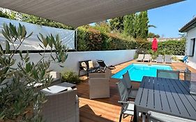 STUDIO avec PISCINE